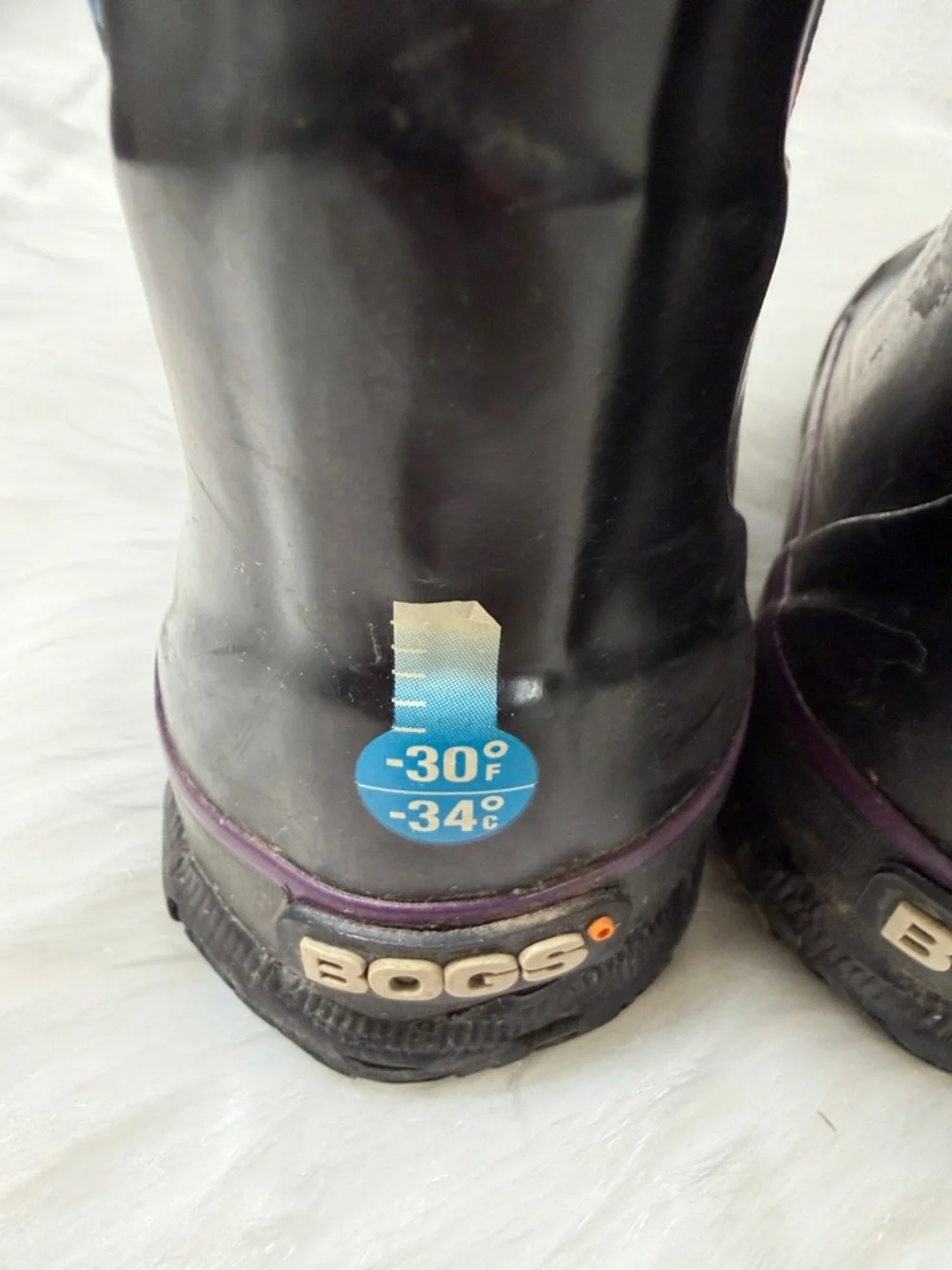 BOGS Classic Black Rosey Floral Pull-On Rain Snow Boots